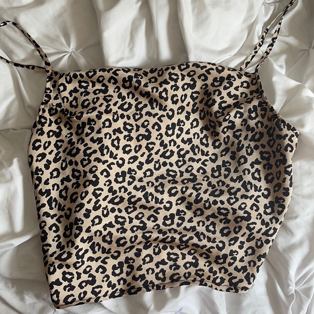 forever 21 scoop neck leopard print tank